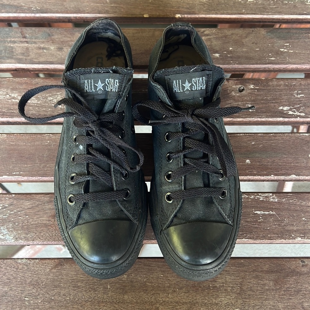 Vintage All Black Converse All⭐️Star Low Tops Punk Unisex Size 7 Men 9 Women 🖤